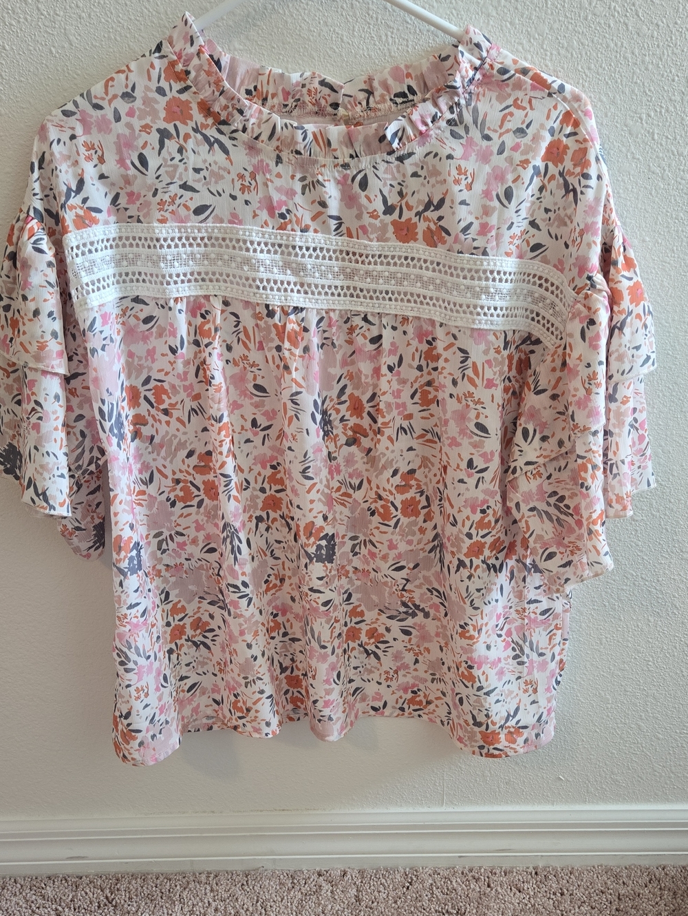 Floral Lace-Trim Short Sleeve Top - Pink